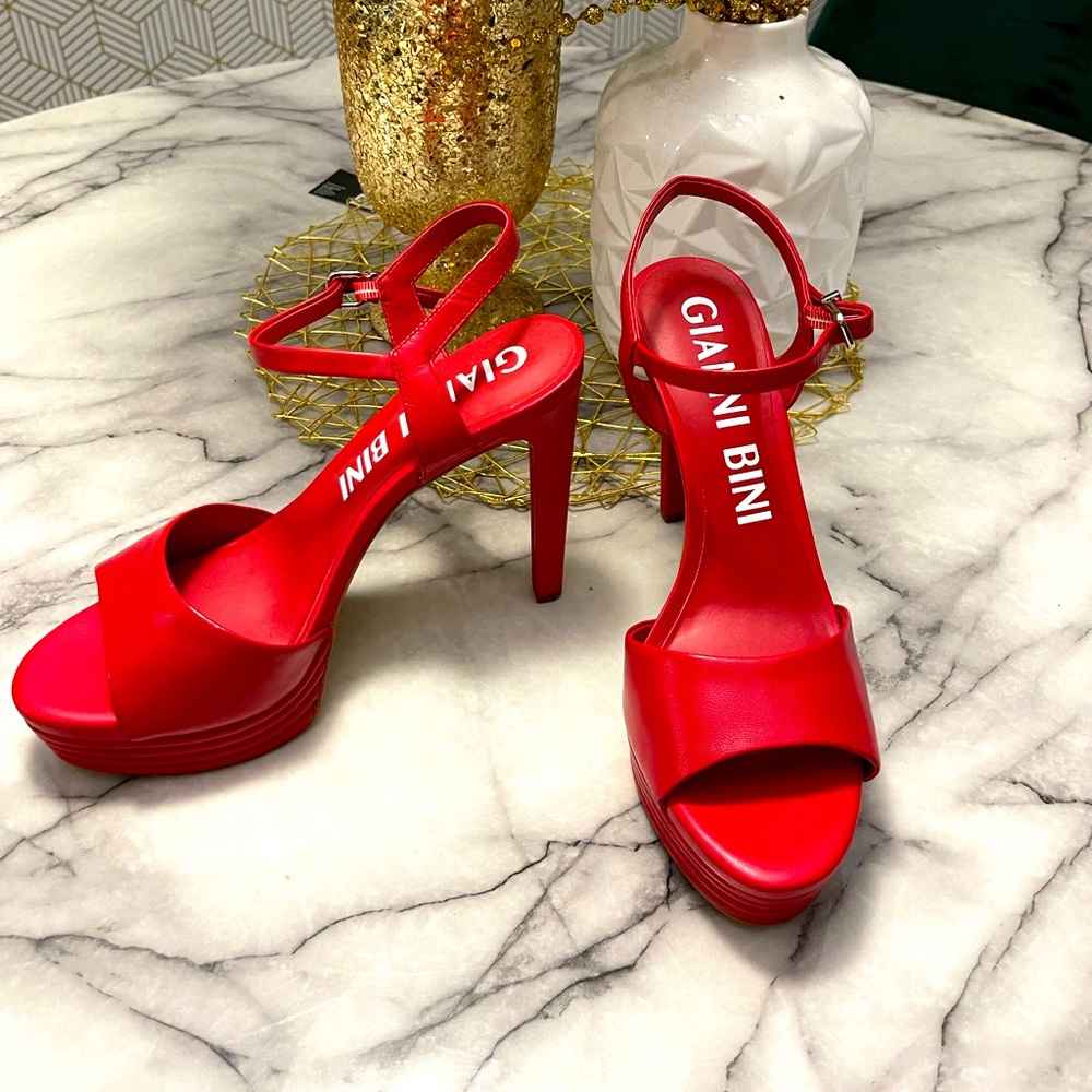 Gianni Bini true red platform stiletto